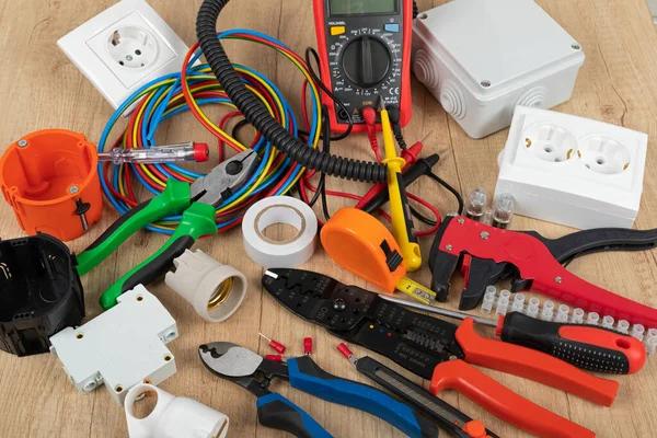 Why Electrician Service Lansdowne Is Essential for Modern Homes